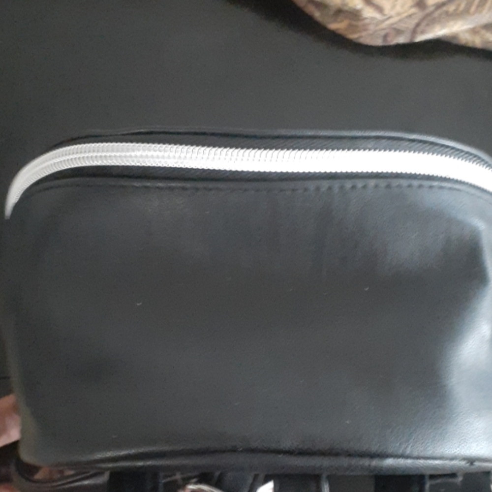 Backpack - Picture 3 of 6